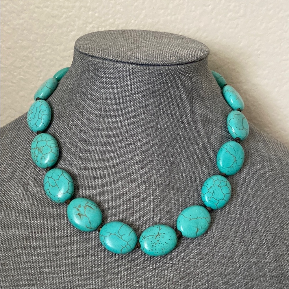 Vintage 90s Turquoise Dyed Howlite Stone Beaded Necklace